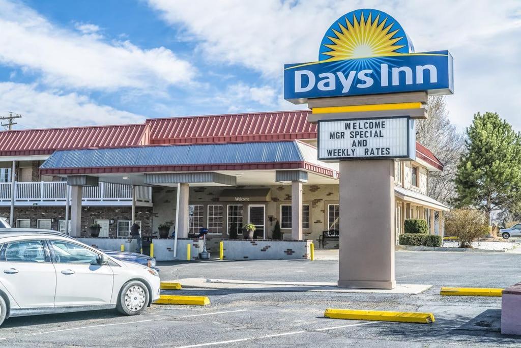 Days Inn By Wyndham Montrose Ngoại thất bức ảnh